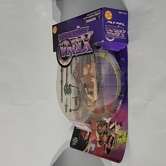 Toy Biz, Xena Warrior Huntress, Gabrielle Orphan of War, & Harem Xena w/ Pillar - Picture 12 of 17